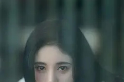 25岁男子猥亵20余名独行女性获刑8个月；“自己在淋雨却为小动物遮风挡雨”外卖小哥大雨中救断腿小狗感动无数网友｜三工晨报